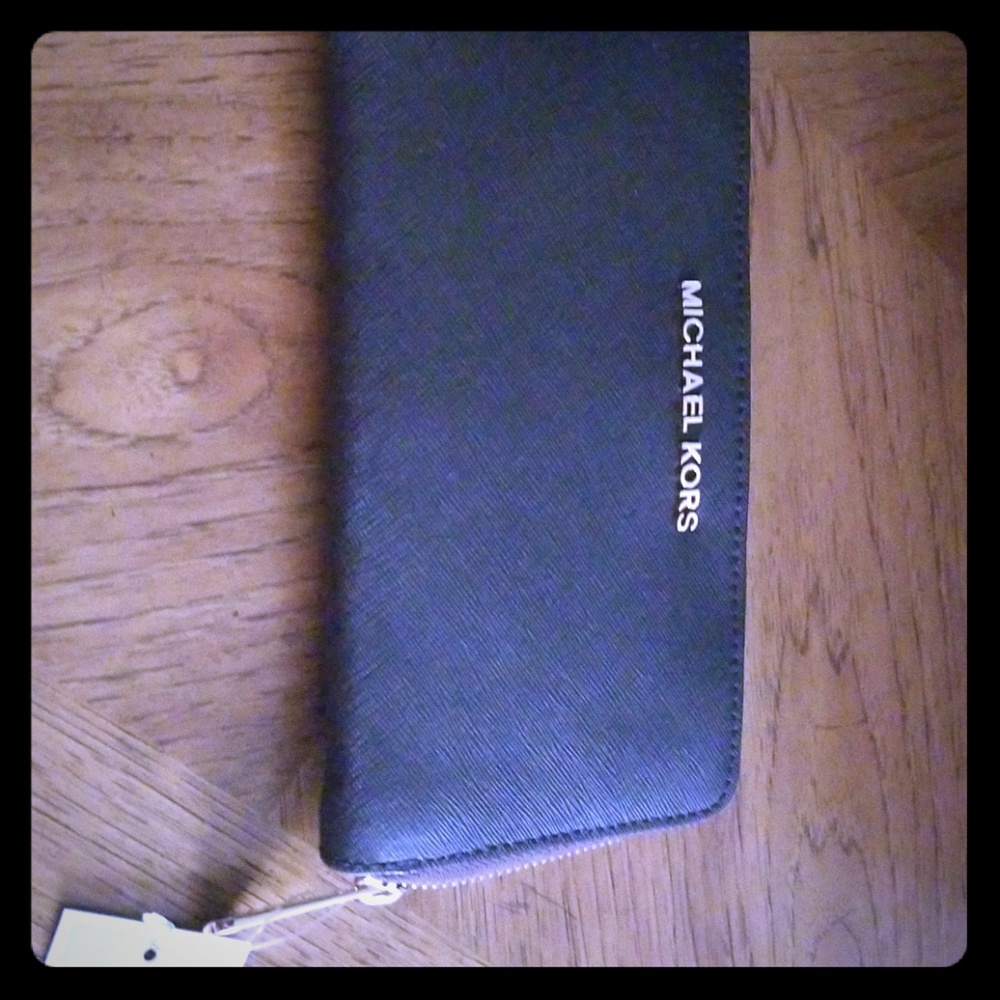Jet set travel bag and wallet